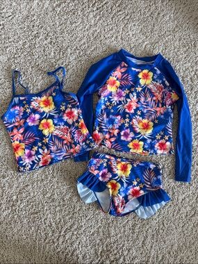 NWT Amazon Girls Blue Floral Rashguard Tankini Set with Ruffle Bottoms size 7-8